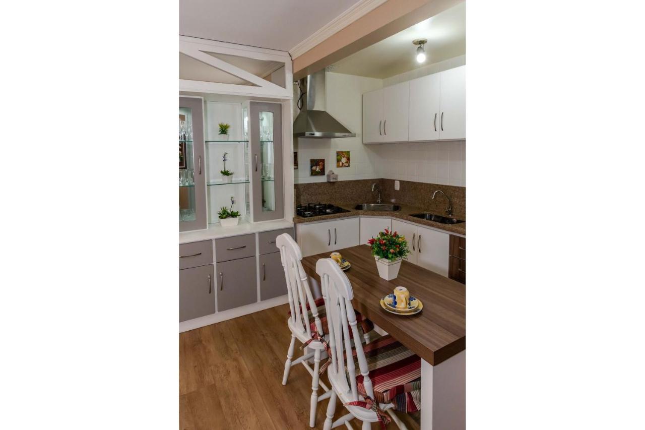 Locar-In Gramado- 100M Rua Coberta Apartman Kültér fotó